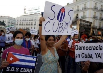Cuba limita l'accesso ai social network dei cittadini: black out per reprimere le proteste