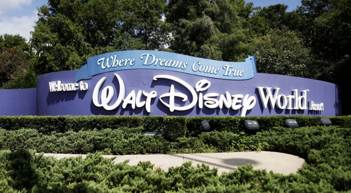 Disney chiederà a tutti i suoi dipendenti di farsi il vaccino: “chi è senza avrà 60 giorni per adempiere”