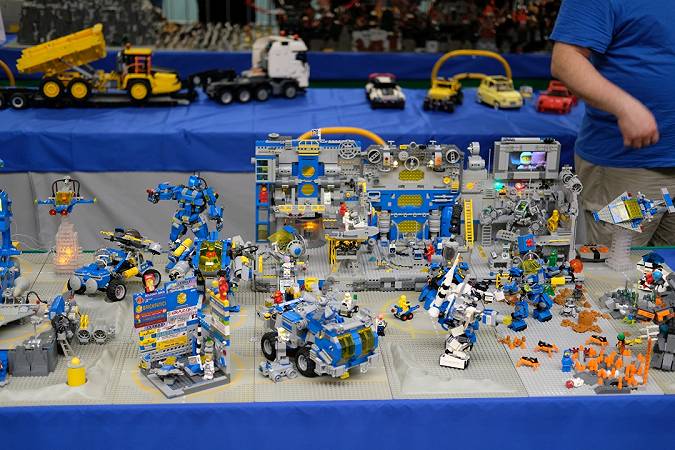 lego modena nerd