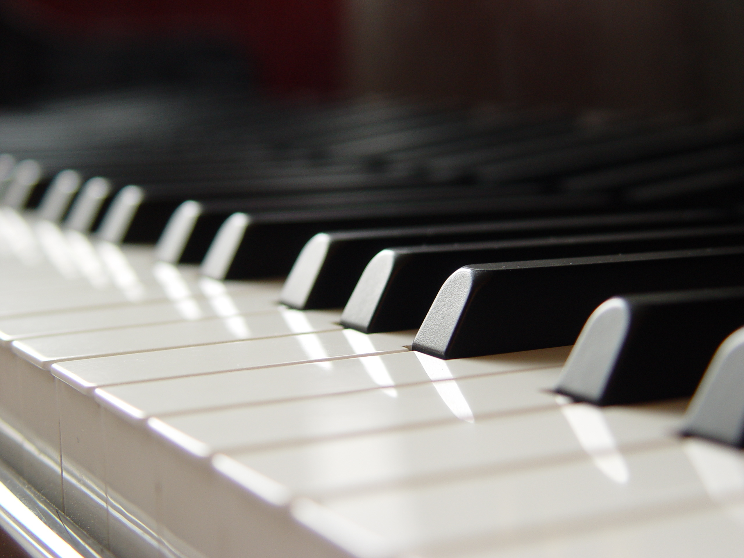 Soft robot: un prototipo suona il pianoforte in video