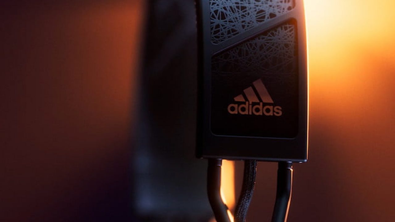 Adidas: in arrivo le cuffie ecosostenibili wireless nel 2022