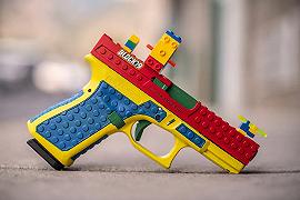 LEGO e la rimozione dalla vendita della cover per armi da fuoco simile ai mattoncini