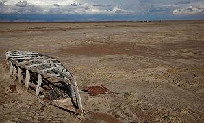 Bolivia: si prosciuga il secondo lago più grande, la popolazione costretta a emigrare