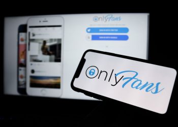 OnlyFans ha nuovamente esclusi gli utenti russi dalla piattaforma, questa volta è definitivo