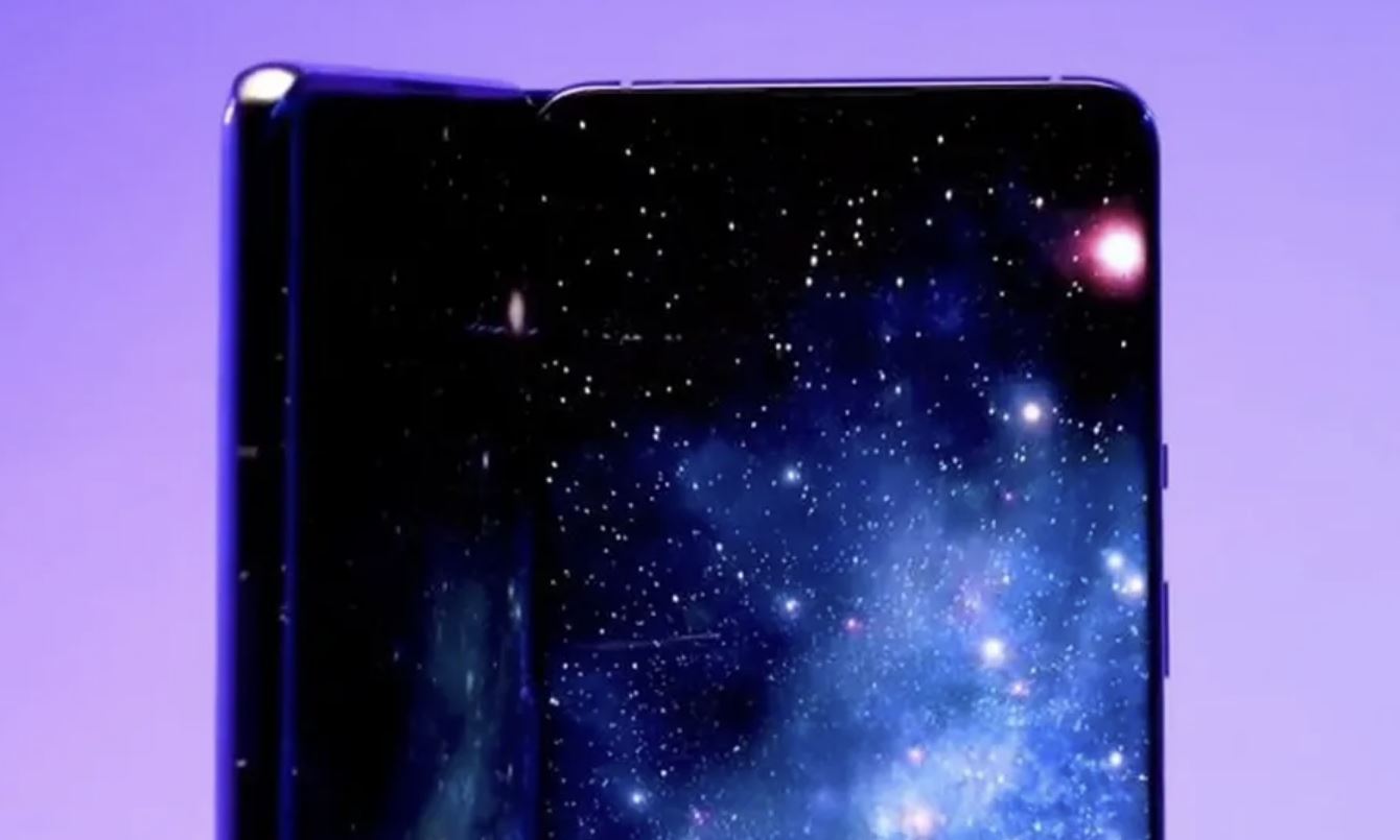 OnePlus presenterà uno smartphone con due schermi e lo farà oggi