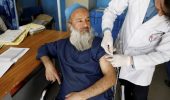 Afghanistan, i talebani intimano lo stop alle vaccinazioni per il Covid-19