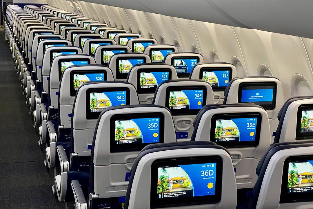 TikTok sbarca sui voli di American Airlines, ogni passeggerò potrà guardare video gratis per 30 minuti