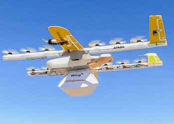 Il drone di Google atterra sui tralicci della luce e prende fuoco: in 2.000 restano senza corrente