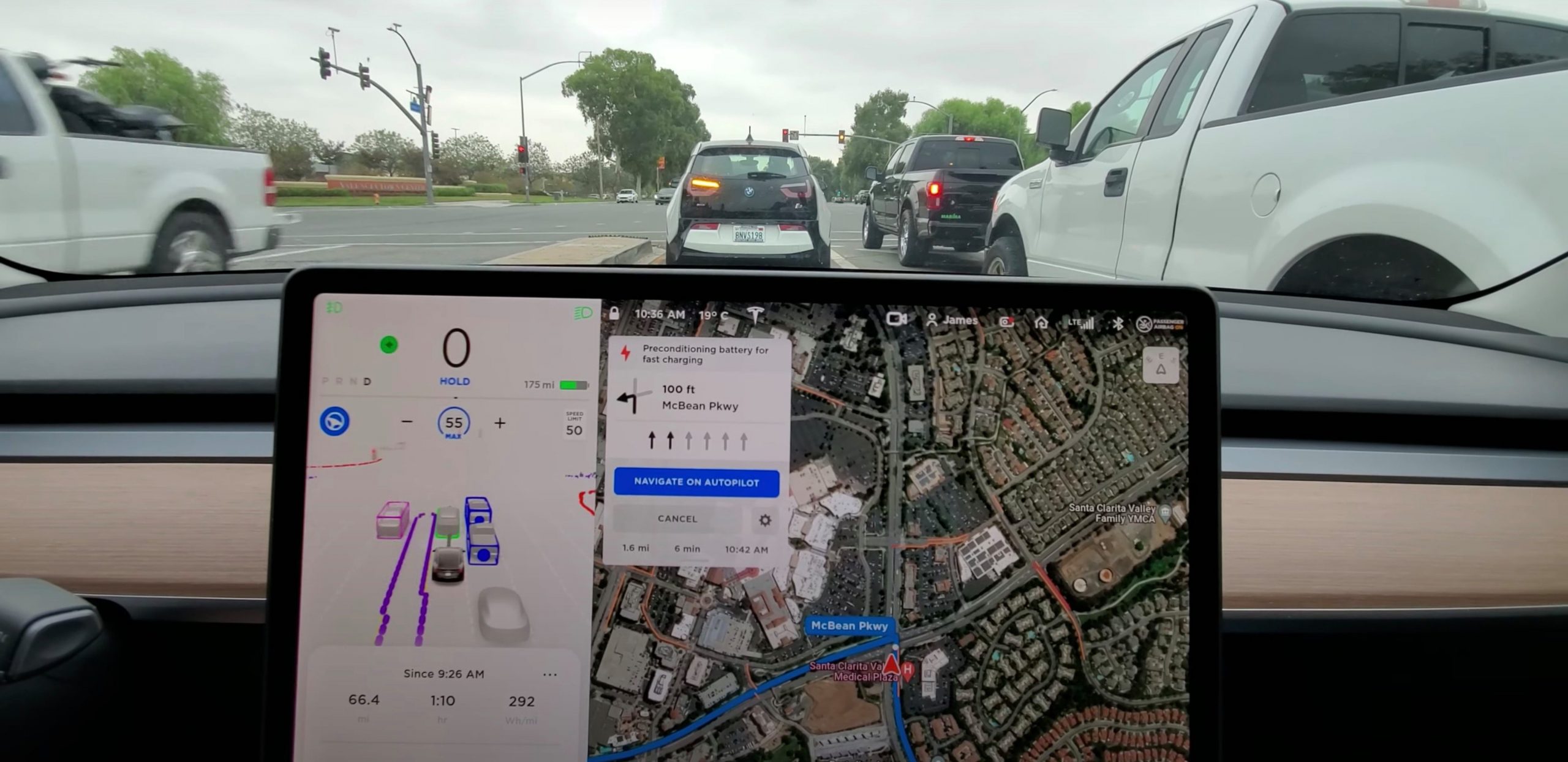 Full Self-Driving di Tesla distrae i conducenti alla guida