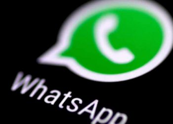 WhatsApp consentirà di proteggere le chat con l'impronta digitale