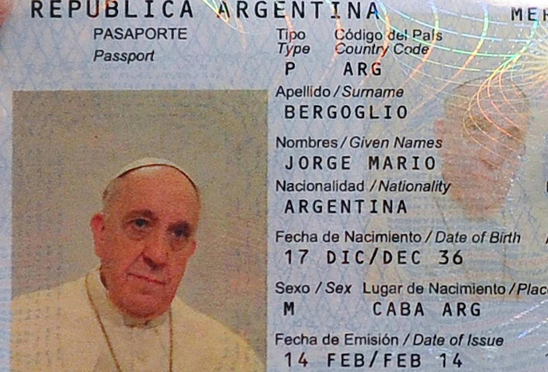 Rubati i dati delle carte d’identità dell’intera popolazione argentina, gli hacker deridono il Governo