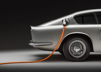 Aston Martin si affiderà a Lucid per produrre auto elettriche di lusso ad alte prestazioni