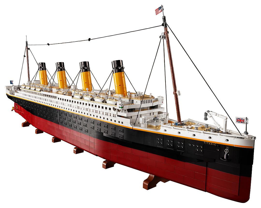 LEGO Titanic, presentato il set del famoso transatlantico lungo più di un metro