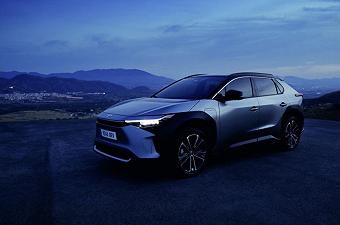 Toyota presenterà 10 nuove auto elettriche entro la fine del 2026