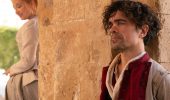 Cyrano: nuovo trailer italiano del musical di Joe Wright con Peter Dinklage