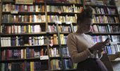 Amazon non potrà più spedire i libri gratis, la proposta della Francia per rendere le librerie più convenienti dell'online