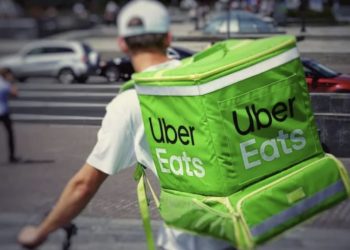 Uber Eats dice addio all'Italia: il business non è mai partito per davvero