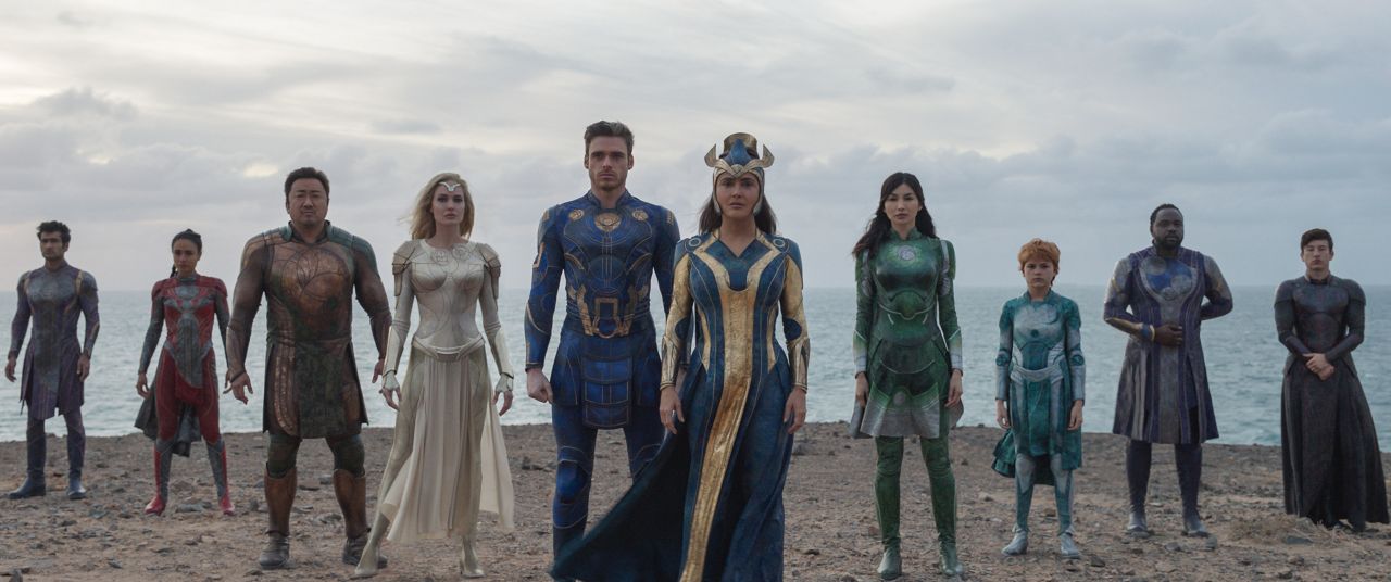 Eternals: Chloé Zhao dichiara che le citazioni su Batman e Superman sono state una sua idea