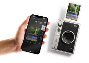 instax mini Evo Hybrid, la nuova camera istantanea di Fujifilm che scatta e stampa