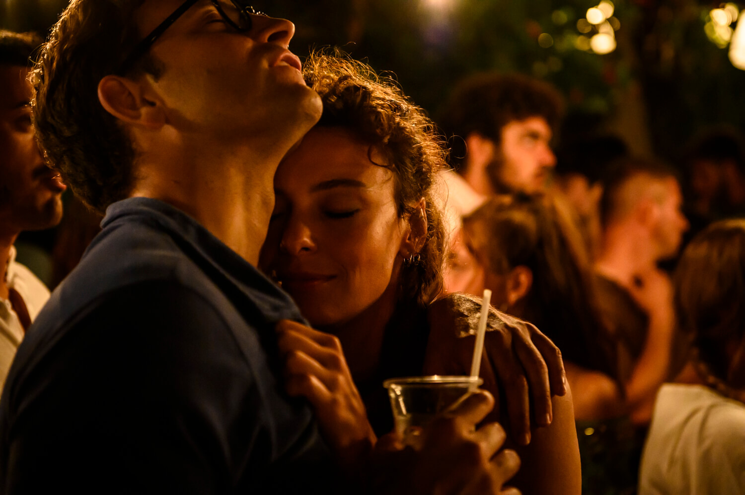 Supereroi: tre clip dalla nuova commedia romantica di Paolo Genovese