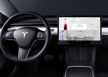 Tesla Model 3 e Model Y: salgono ancora i prezzi