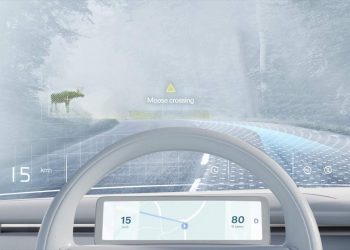Volvo lavora sui parabrezza smart: informazioni olografiche si fondono con le immagini del mondo vero