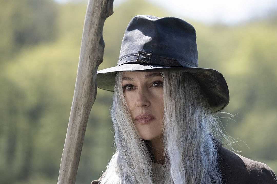 La Befana vien di Notte 2 – Le origini: trailer, foto e poster del film con Monica Bellucci