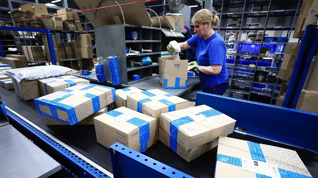 Ozon debutta in Italia, cosa c’è da sapere sull’Amazon della Russia