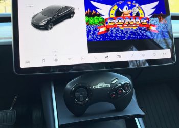 Sonic: The Hedgehog è il prossimo gioco in arrivo sulle Tesla