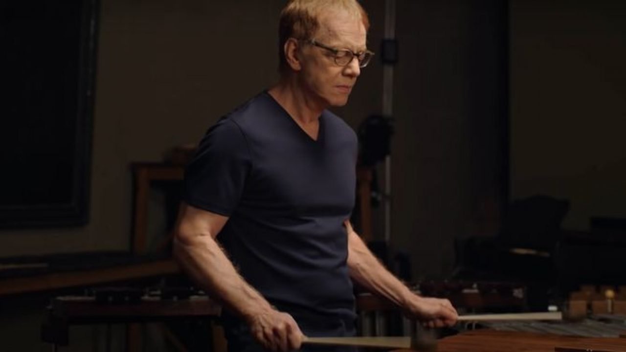 Wednesday: Danny Elfman realizzerà la colonna sonora della serie Netflix