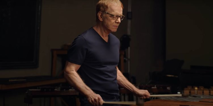 Wednesday: Danny Elfman realizzerà la colonna sonora della serie Netflix