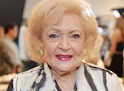 Betty White: morta l’attrice 99enne vincitrice di sette Emmy Awards