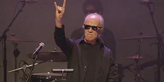 John Carpenter Live: Behind The Scenes – Il teaser del documentario sul tour musicale del maestro horror