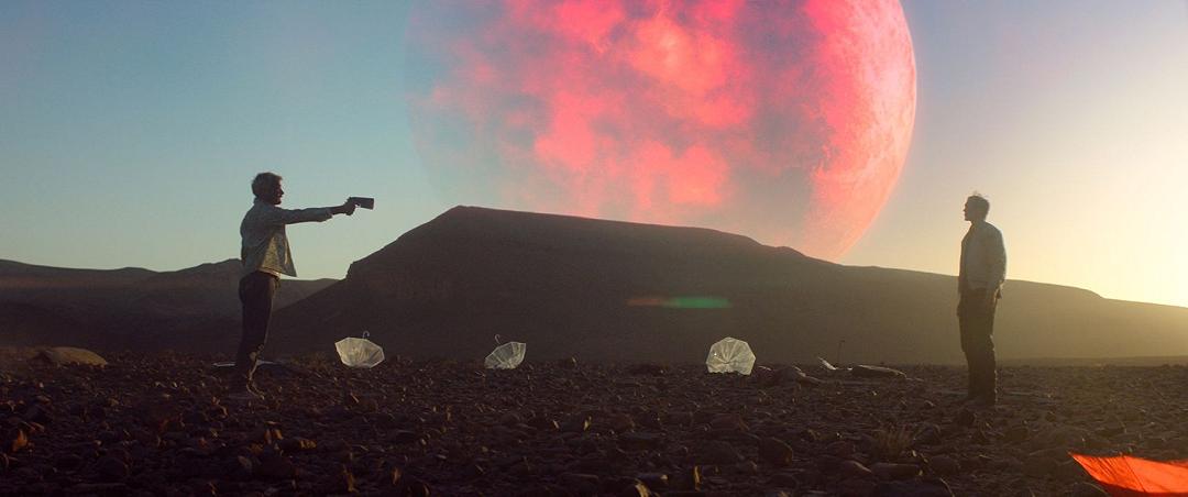 L’ultimo giorno sulla Terra: foto e poster, dal 20 gennaio nei cinema