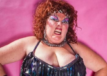 Deanna Booher: morta la wrestler del vero GLOW degli anni Ottanta