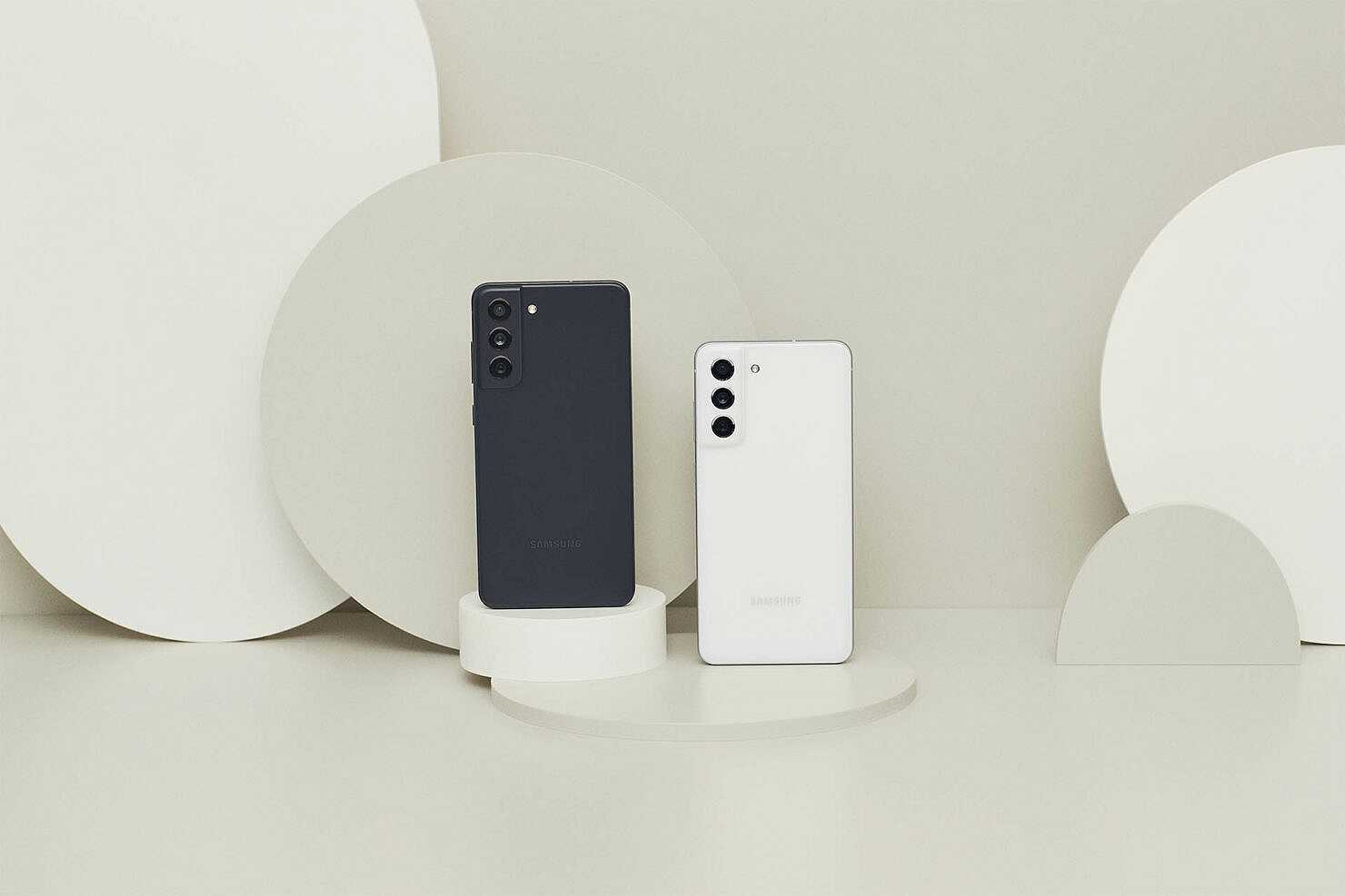 Samsung Galaxy S21 FE: la chiacchierata versione 4G sembrerebbe non esistere