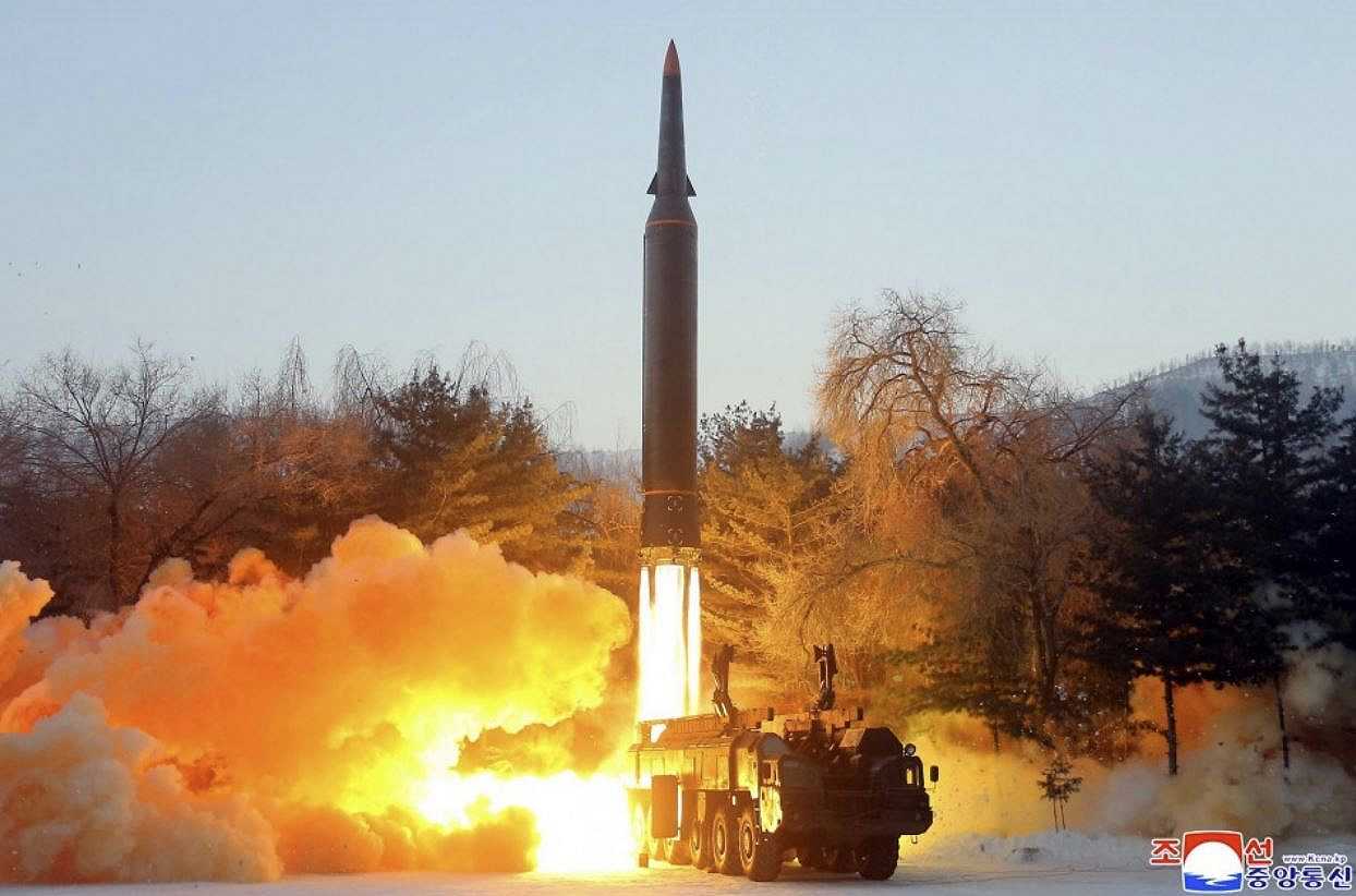 La Corea del Nord ha testato un nuovo missile balistico nel Mar del Giappone