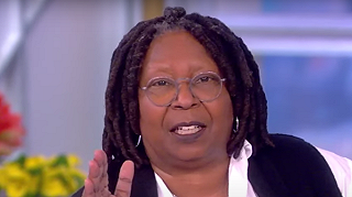 Whoopi Goldberg ha chiesto scusa dopo aver detto che l’Olocausto non è stata una questione di razza