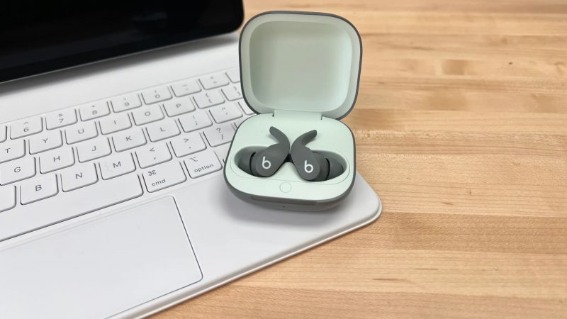 Apple Beats Fit Pro si aggiornano, disponibile l’update 4E64