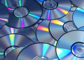 I CD tornano di moda, le vendite aumentano per la prima volta in quasi 20 anni