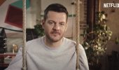 Alessandro Cattelan: una semplice domanda, la recensione - La ricerca della felicità ed il senso semplice delle cose
