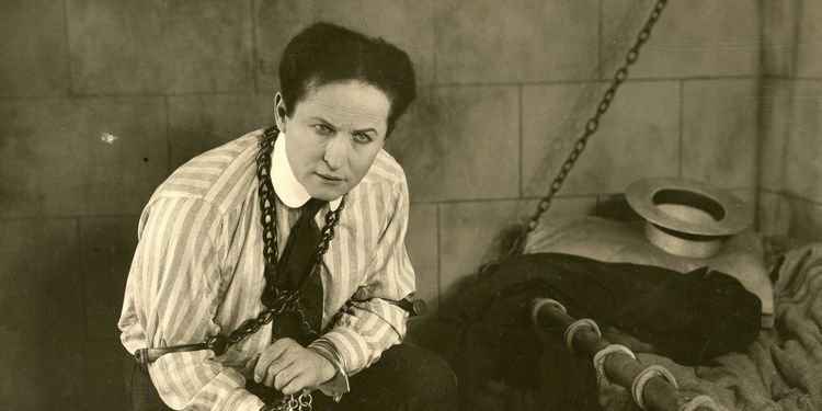 Harry Houdini, Paramount