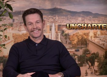 Uncharted, Mark Wahlberg: “Ho interpretato Sully come un villain perché tifo per loro!”