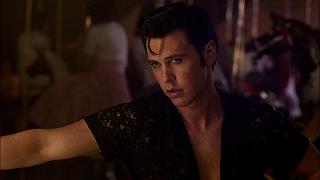 Elvis di Baz Luhrmann: la prima clip italiana dal biopic con Austin Butler e Tom Hanks