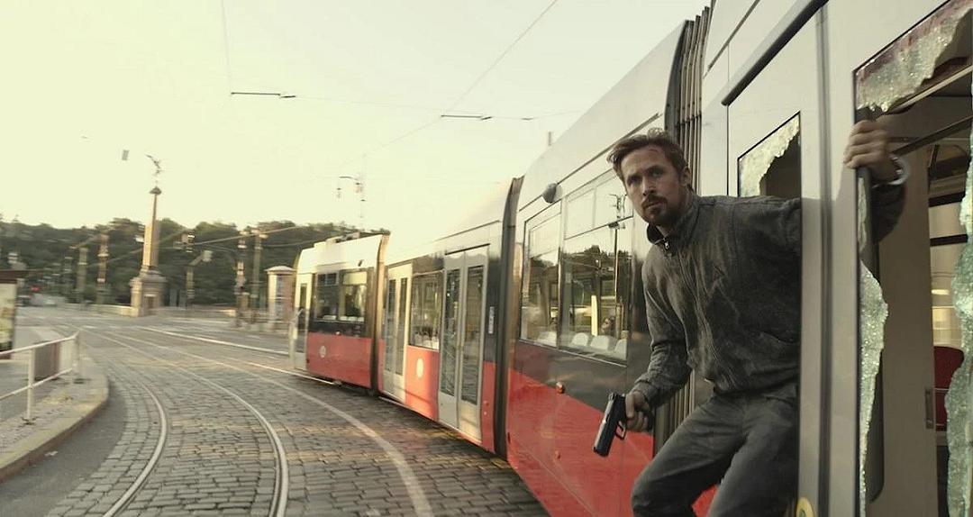 The Gray Man: trailer del film Netflix con Ryan Gosling e Chris Evans