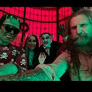 The Munsters: Rob Zombie mostra nuove foto della famiglia riunita