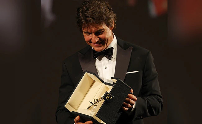Cannes 75 – Cinque minuti di applausi per Top Gun: Maverick, Tom Cruise premiato