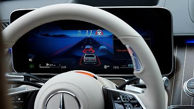 Mercedes Benz è il primo produttore a portare la guida autonoma di Livello 3 in California