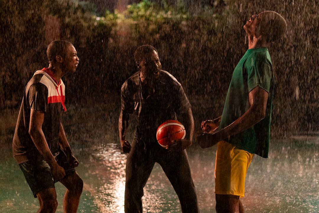 Rise – La vera storia di Antetokounmpo: foto e poster del film Disney+