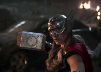 Thor: Love and Thunder - Una immagine di Natalie Portman nei panni della mitica Thor